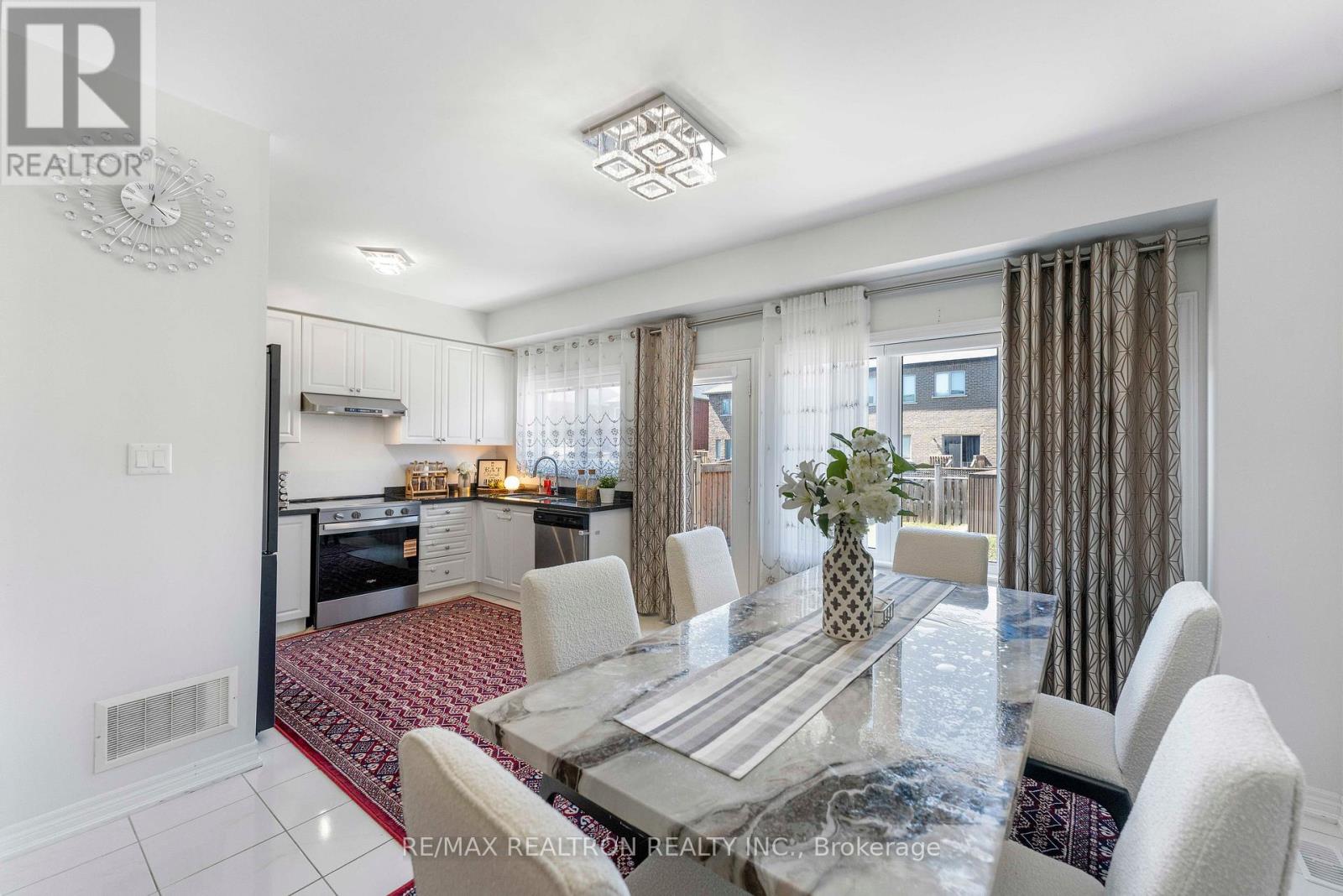 1514 Mcroberts Crescent, Innisfil, Ontario  L9S 4R7 - Photo 13 - N13016770