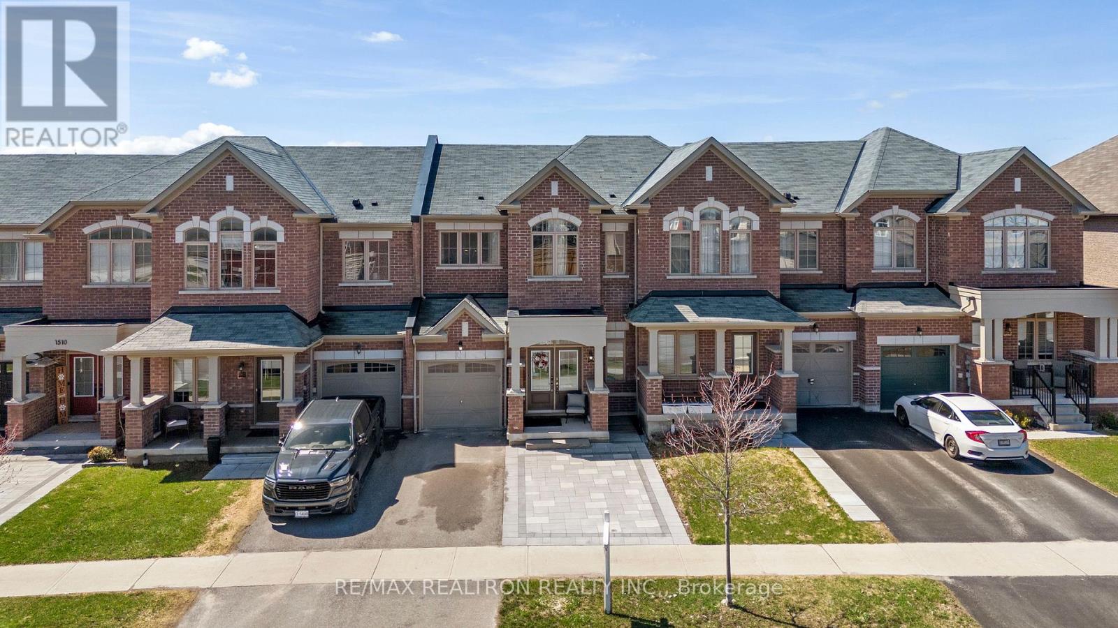 1514 Mcroberts Crescent, Innisfil, Ontario  L9S 4R7 - Photo 2 - N13016770