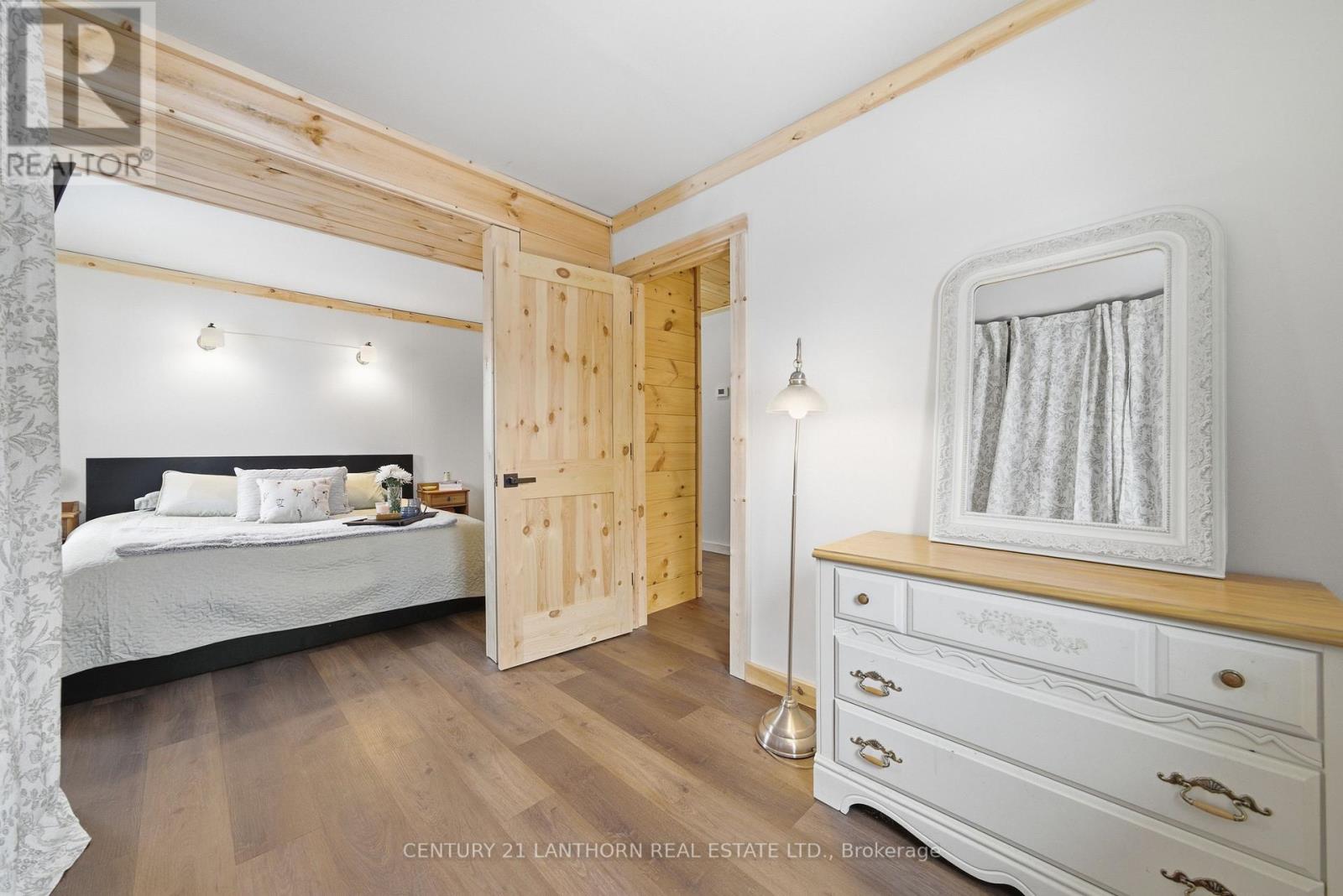 2 Duncan Street, Prince Edward County, Ontario  K0K 1T0 - Photo 18 - X12976498