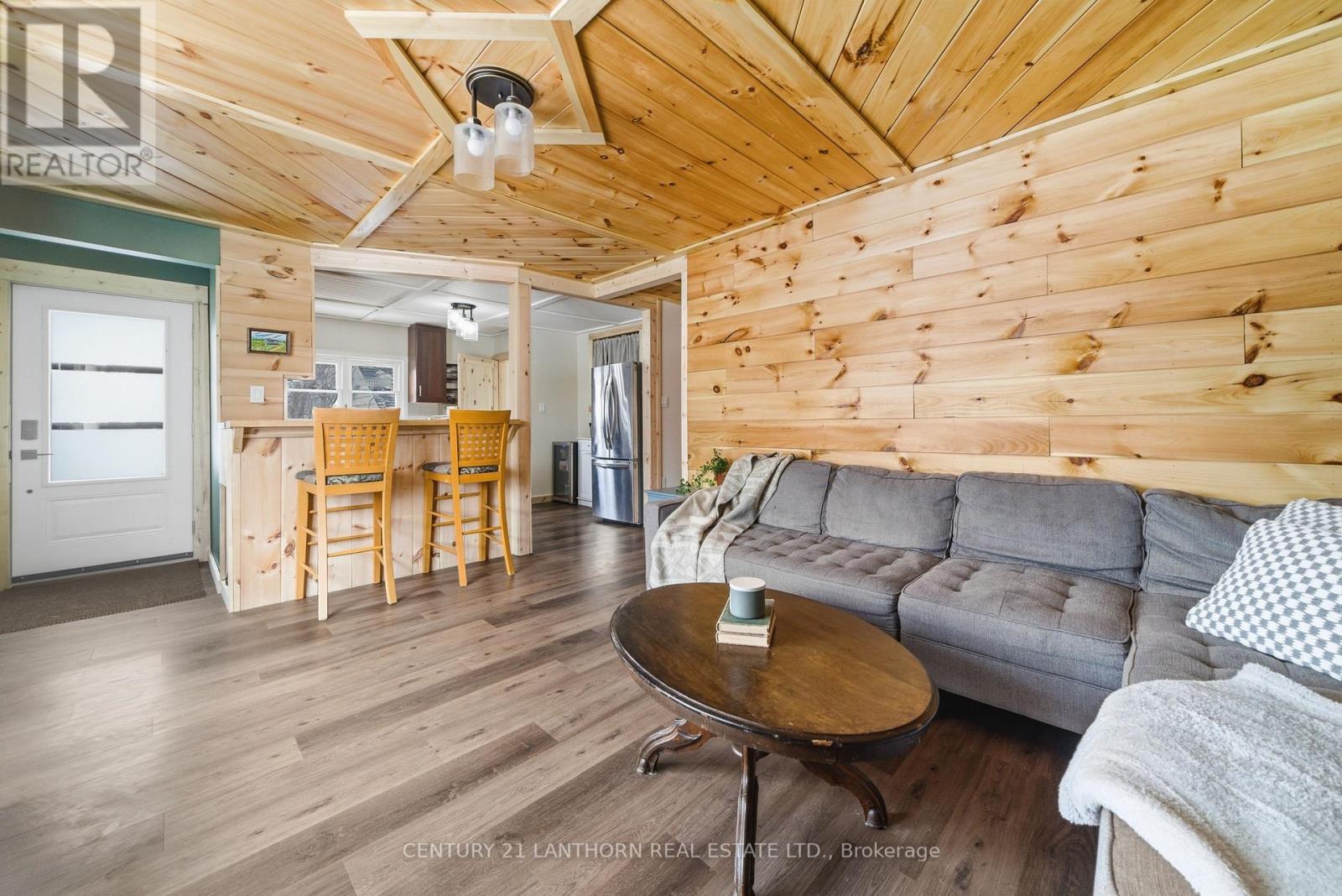 2 Duncan Street, Prince Edward County, Ontario  K0K 1T0 - Photo 8 - X12976498