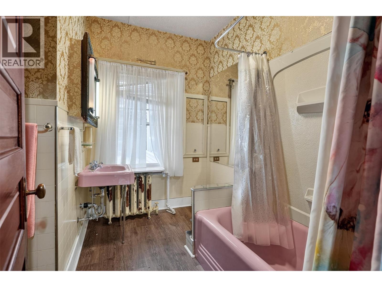 312 Latimer Street, Nelson, British Columbia  V1L 4T6 - Photo 46 - 10383141