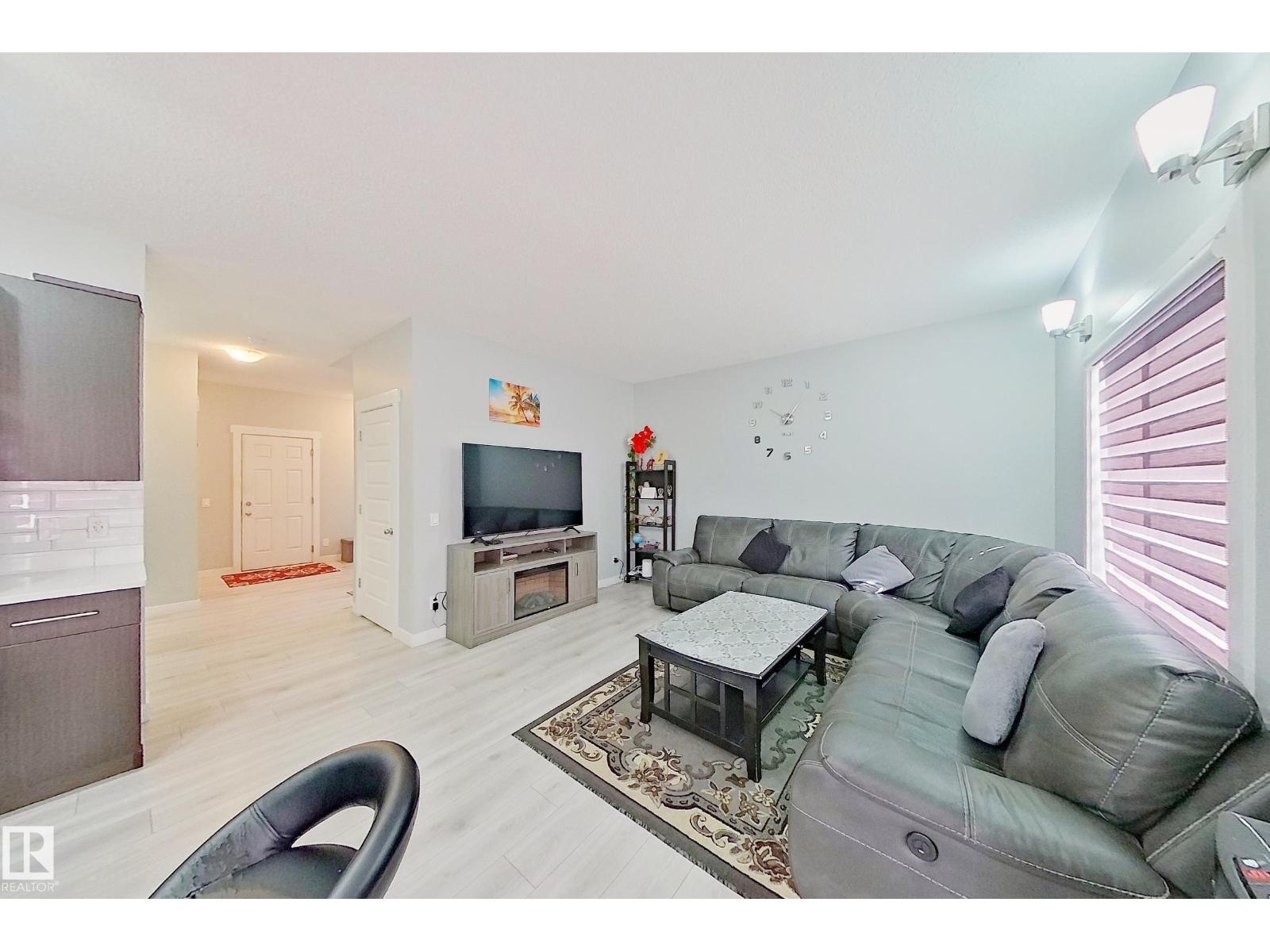 1221 27 St Nw, Edmonton, Alberta  T6T 2J3 - Photo 4 - E4483086