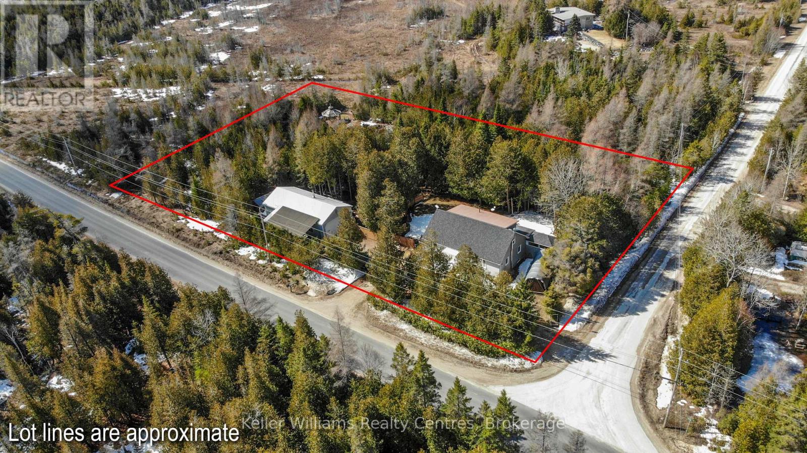 668 Pike Bay Road, Northern Bruce Peninsula, Ontario  N0H 2T0 - Photo 2 - X12967684