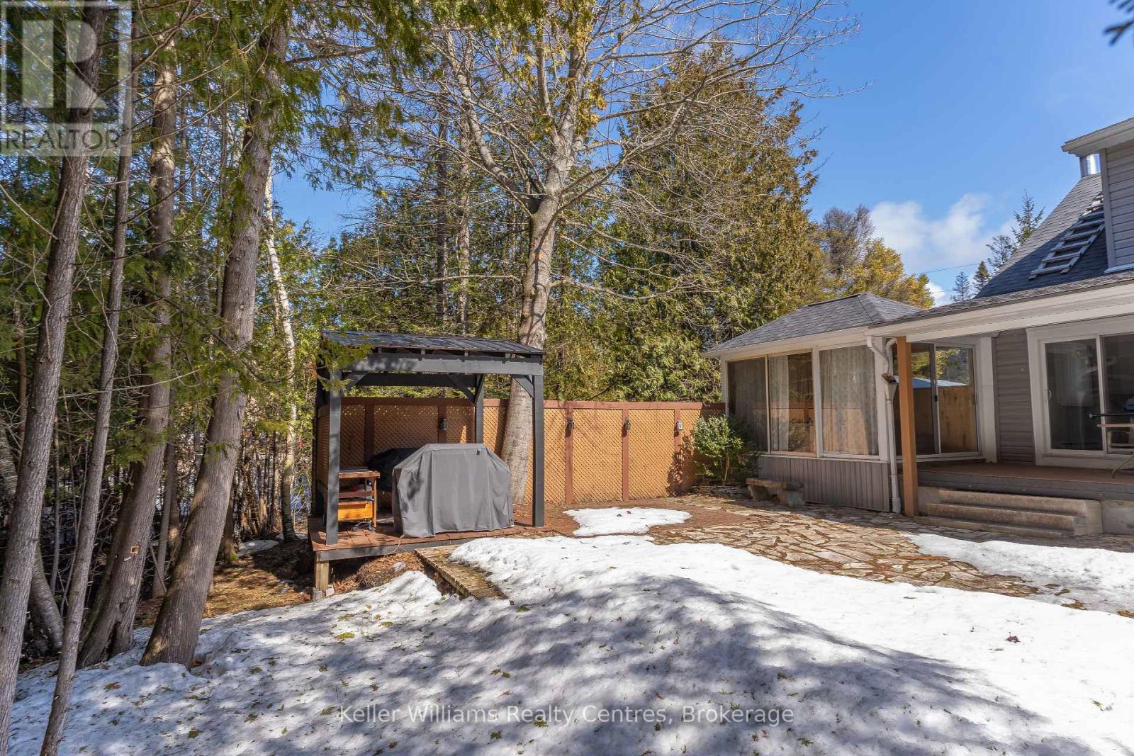 668 Pike Bay Road, Northern Bruce Peninsula, Ontario  N0H 2T0 - Photo 38 - X12967684
