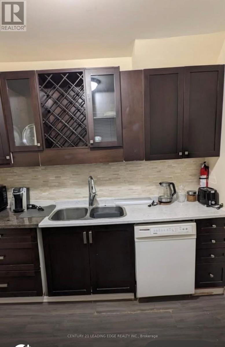 856 Simcoe Street S, Oshawa, Ontario  L1H 4K6 - Photo 12 - E12998266