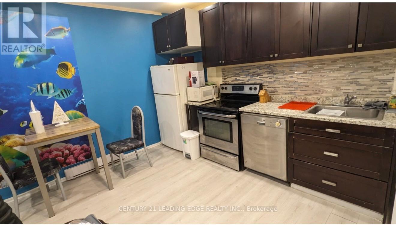 856 Simcoe Street S, Oshawa, Ontario  L1H 4K6 - Photo 9 - E12998266