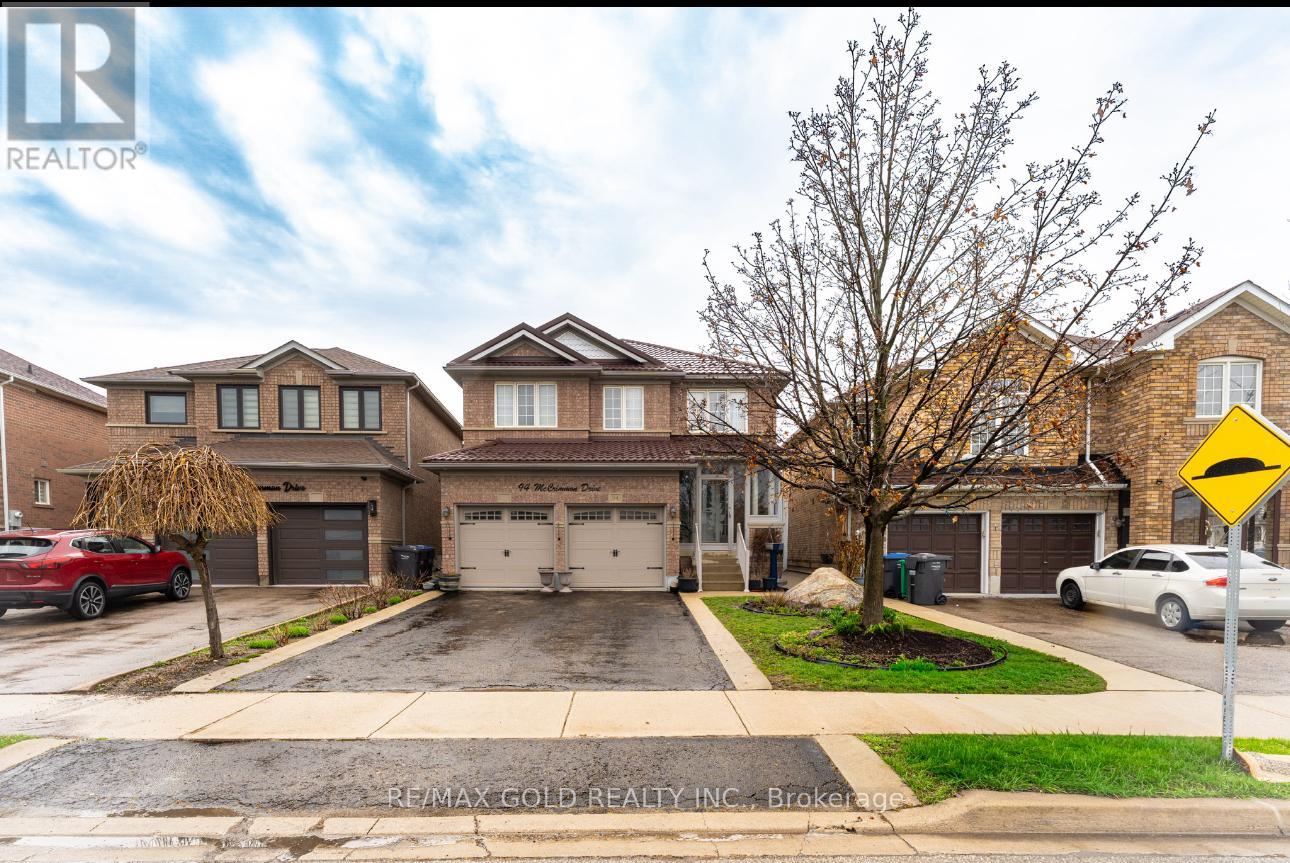 94 MCCRIMMON DRIVE, Brampton, Ontario