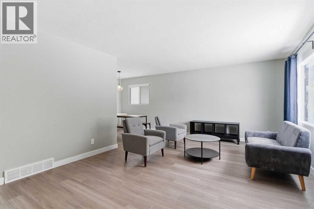 173 Gordon Drive Sw, Calgary, Alberta  T3E 5B1 - Photo 5 - A2303127