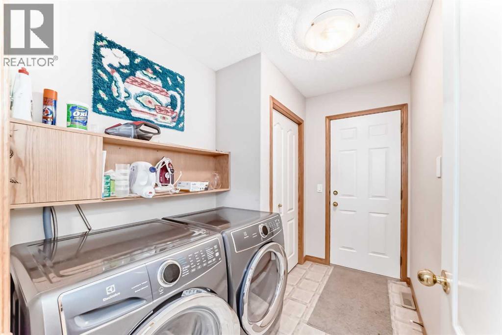 220 Rocky Ridge Villas Nw, Calgary, Alberta  T3G 4R3 - Photo 29 - A2297086