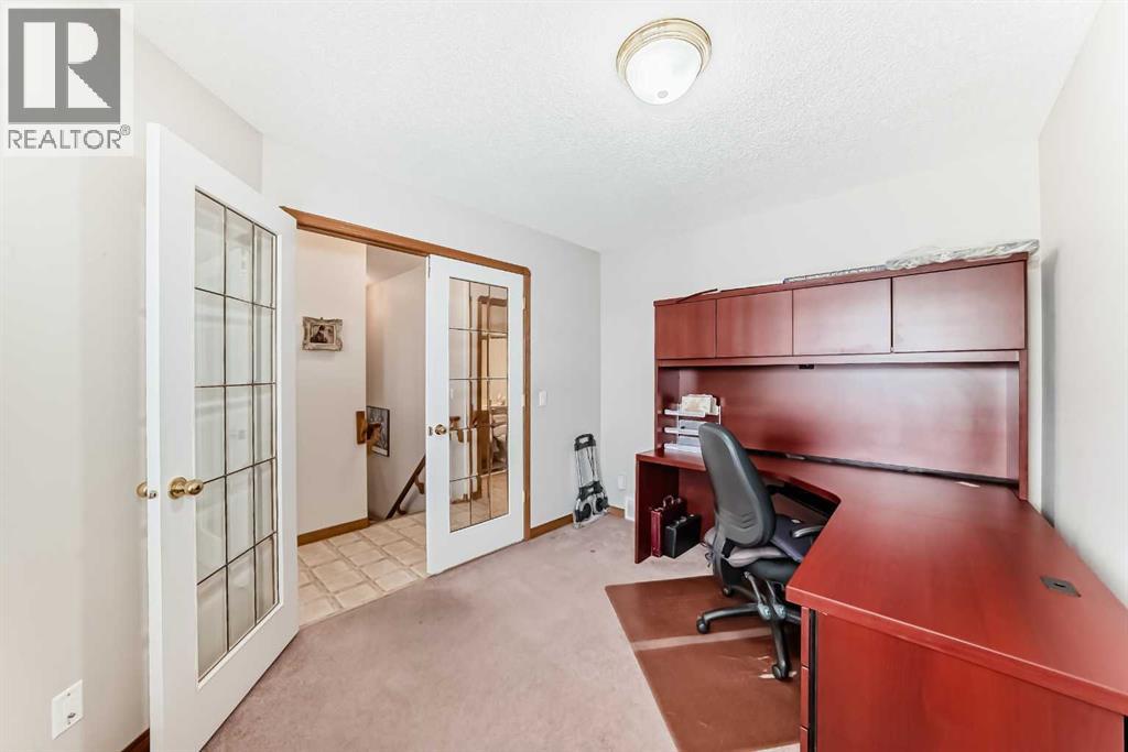 220 Rocky Ridge Villas Nw, Calgary, Alberta  T3G 4R3 - Photo 27 - A2297086