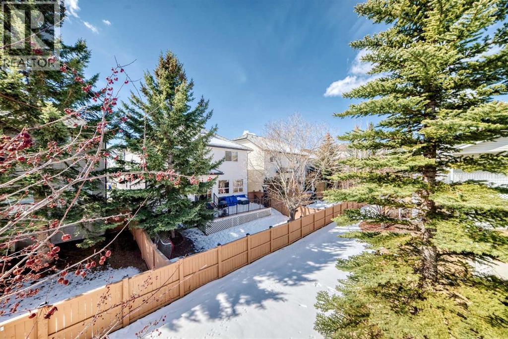 220 Rocky Ridge Villas Nw, Calgary, Alberta  T3G 4R3 - Photo 49 - A2297086