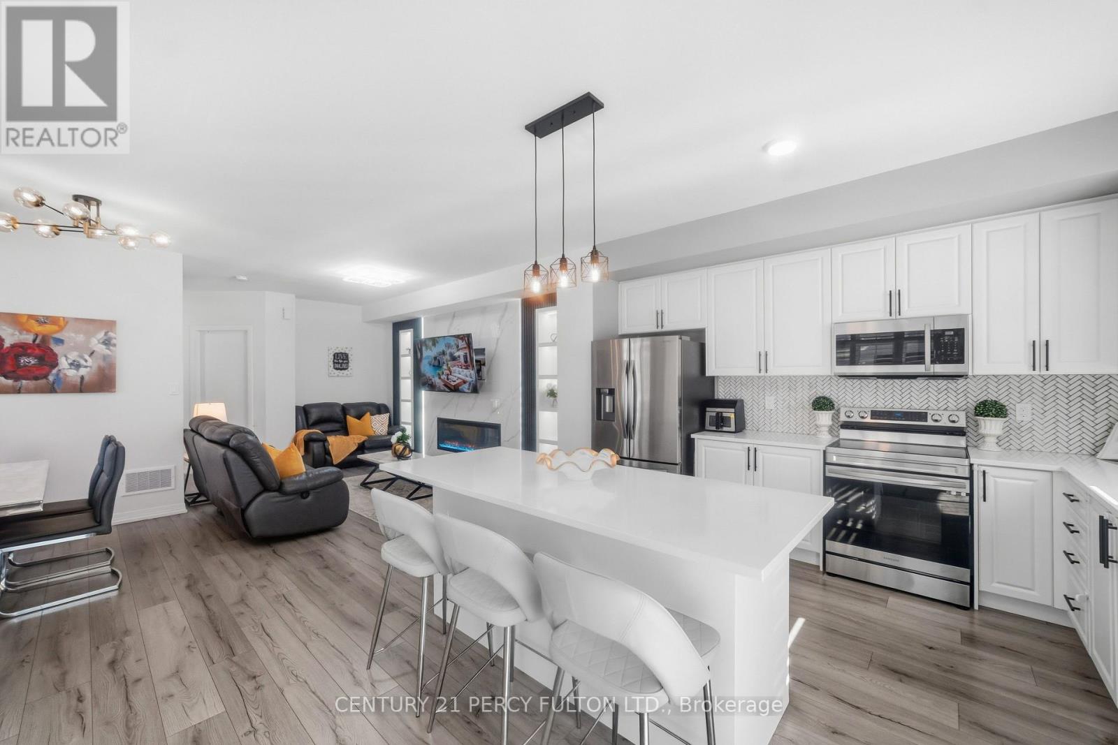 115 Ambereen Place, Clarington, Ontario  L1C 7H5 - Photo 10 - E13016818