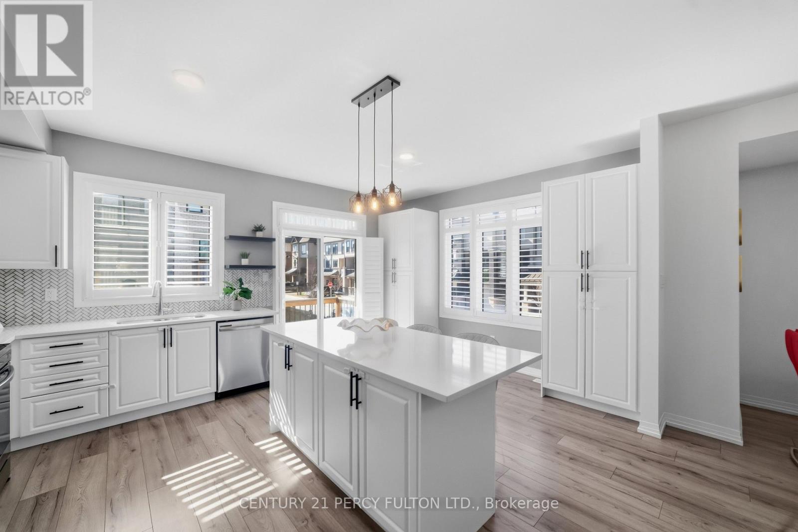 115 Ambereen Place, Clarington, Ontario  L1C 7H5 - Photo 12 - E13016818