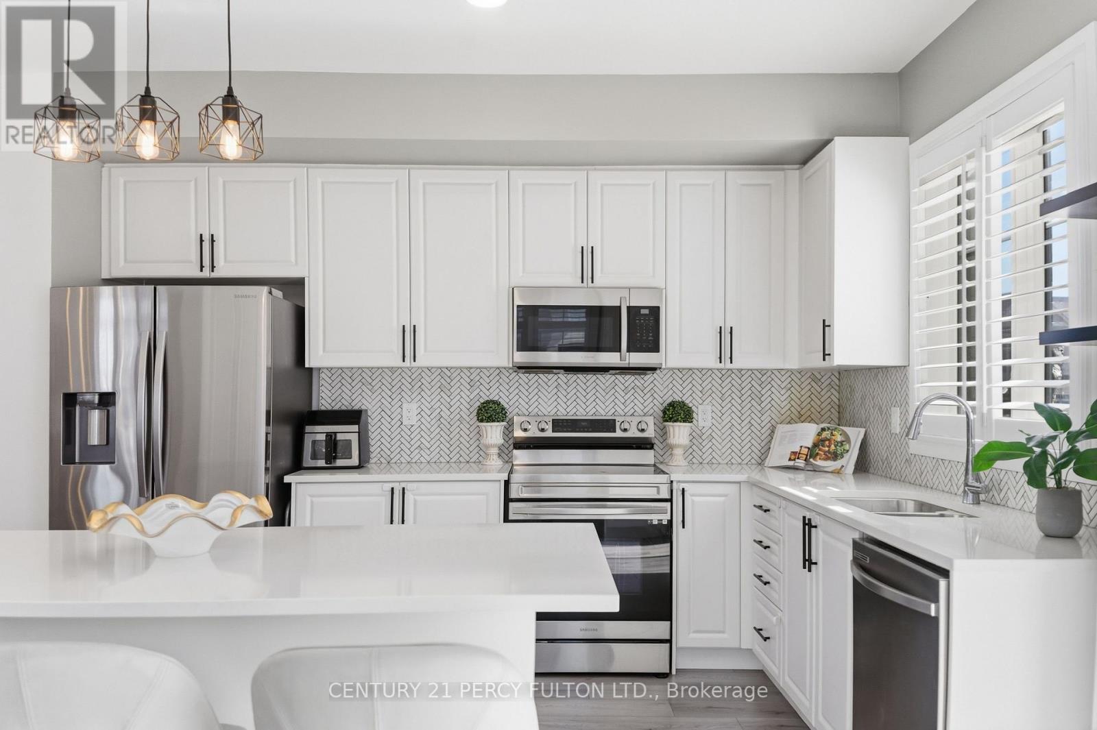 115 Ambereen Place, Clarington, Ontario  L1C 7H5 - Photo 14 - E13016818