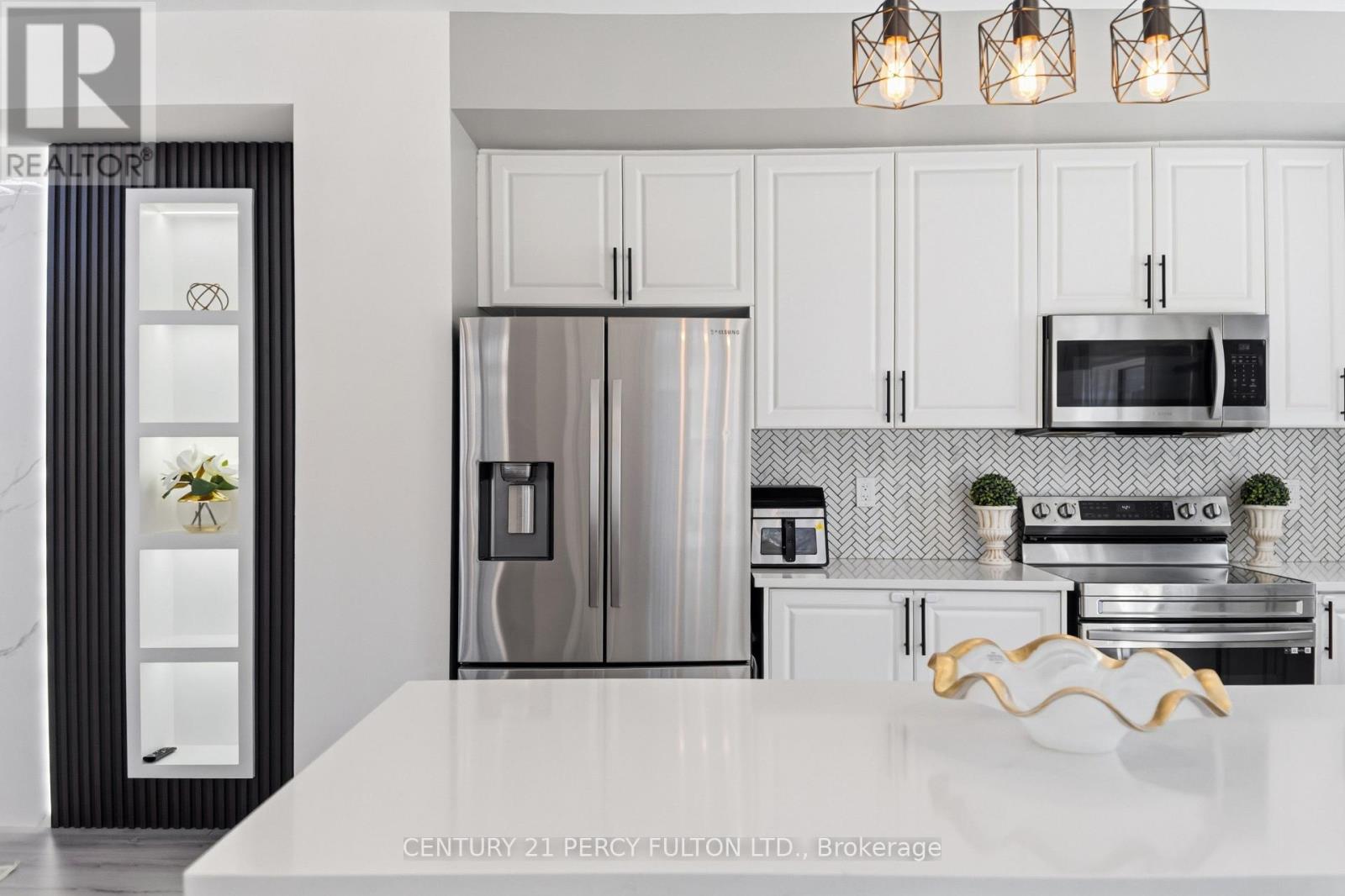 115 Ambereen Place, Clarington, Ontario  L1C 7H5 - Photo 15 - E13016818