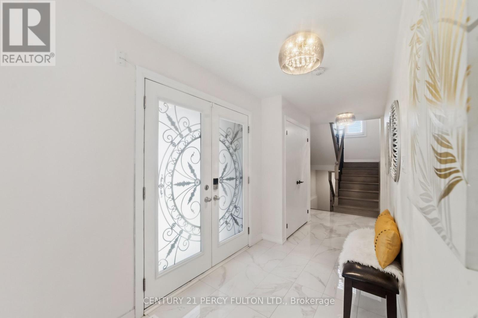 115 Ambereen Place, Clarington, Ontario  L1C 7H5 - Photo 3 - E13016818