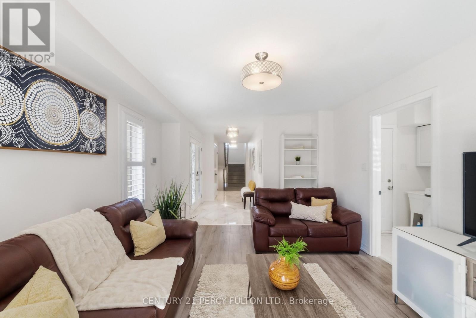 115 Ambereen Place, Clarington, Ontario  L1C 7H5 - Photo 4 - E13016818