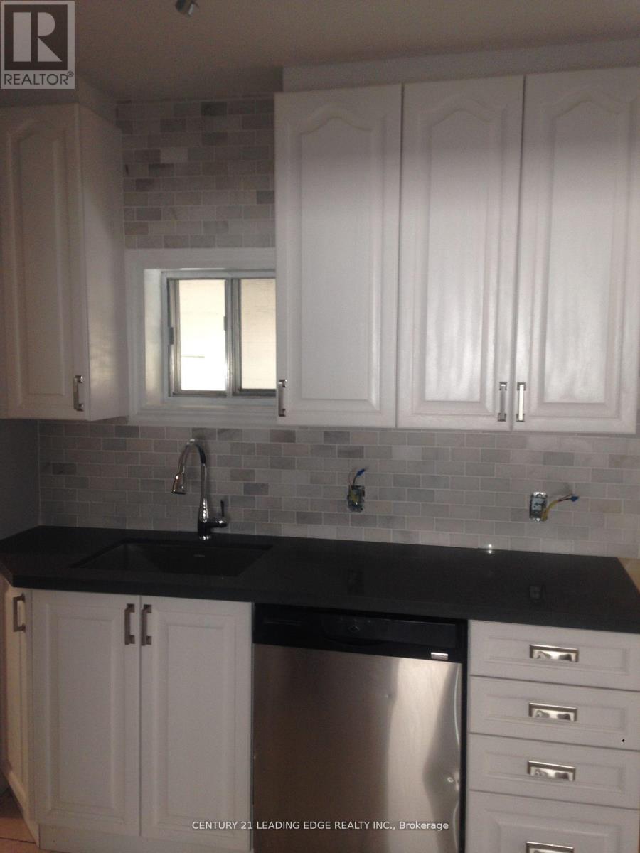 360a Lawrence Avenue W, Toronto, Ontario  M5M 1B7 - Photo 5 - C12665826