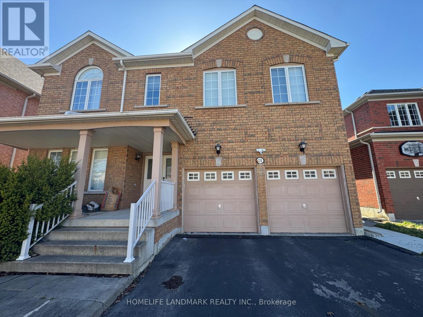 71 HOLLY DR DRIVE, Richmond Hill, Ontario