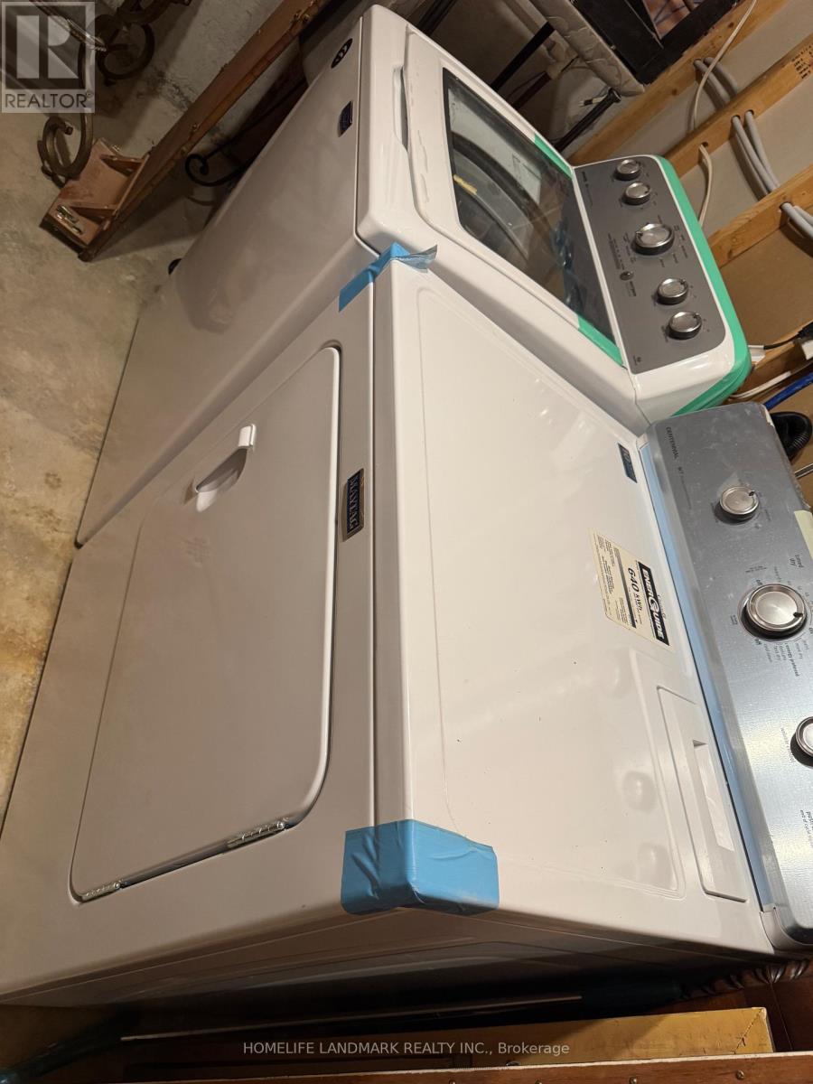 71 Holly Dr Drive, Richmond Hill, Ontario  L4S 2S4 - Photo 10 - N13016806