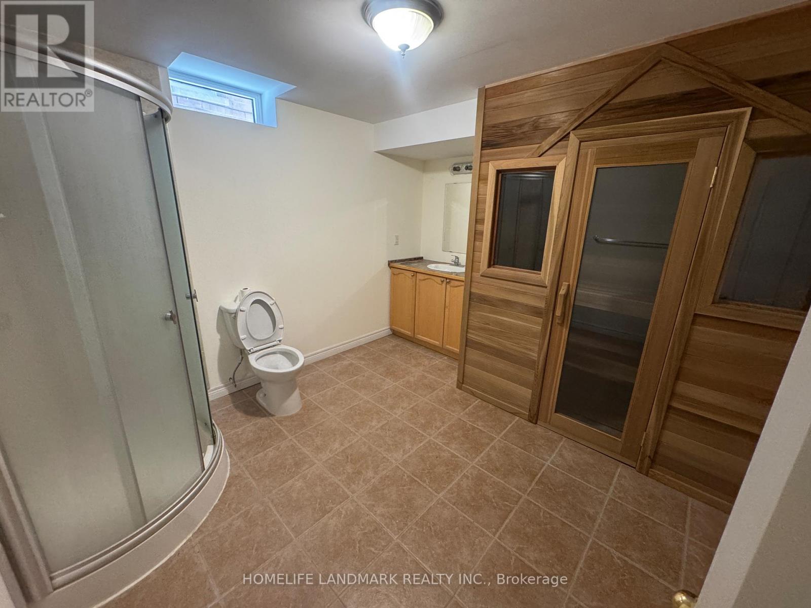 71 Holly Dr Drive, Richmond Hill, Ontario  L4S 2S4 - Photo 8 - N13016806