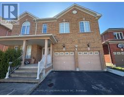 71 HOLLY DR DRIVE, Richmond Hill, Ontario