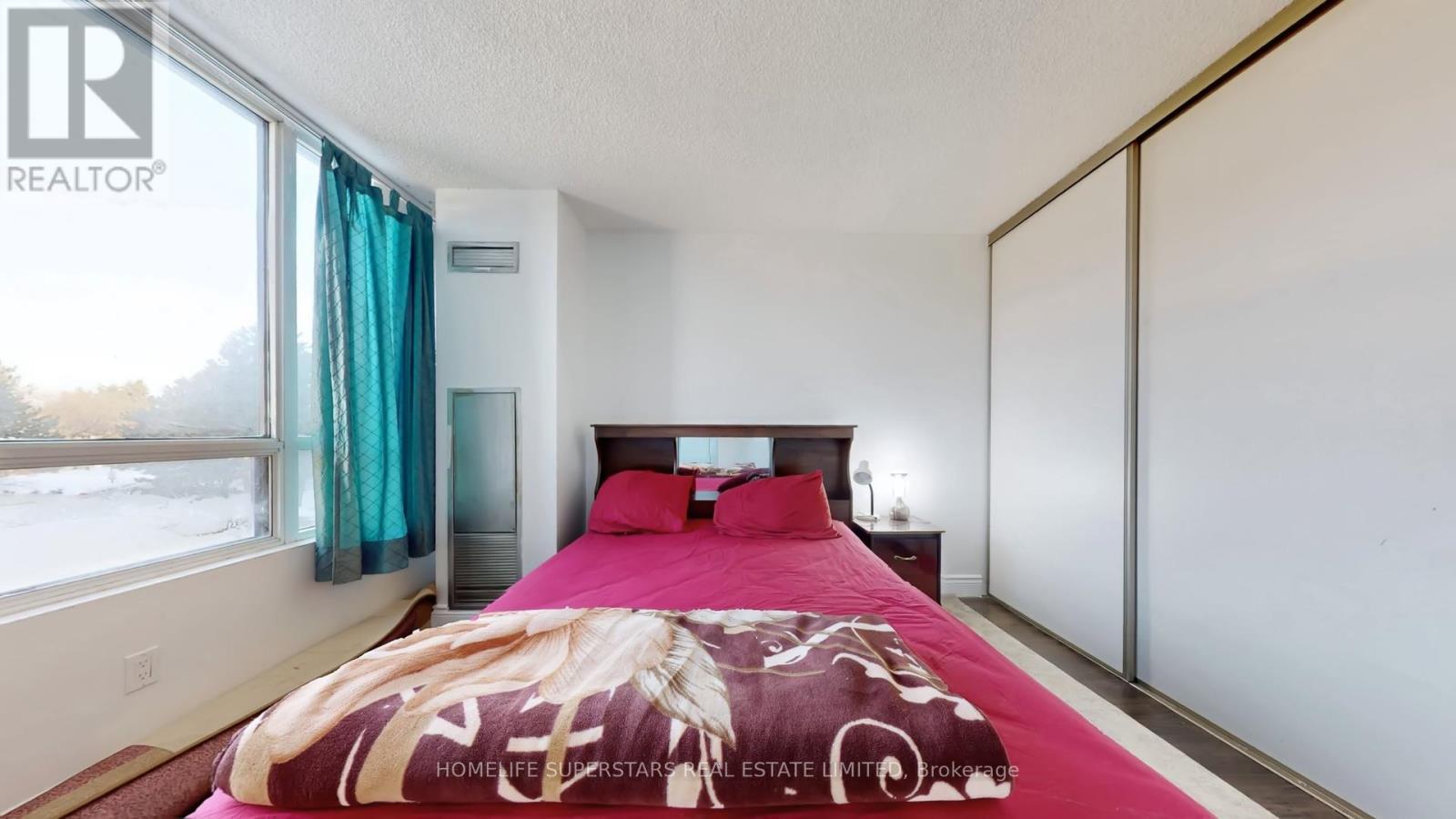 #301 - 26 Hanover Road, Brampton, Ontario  L6S 4T2 - Photo 30 - W13016810