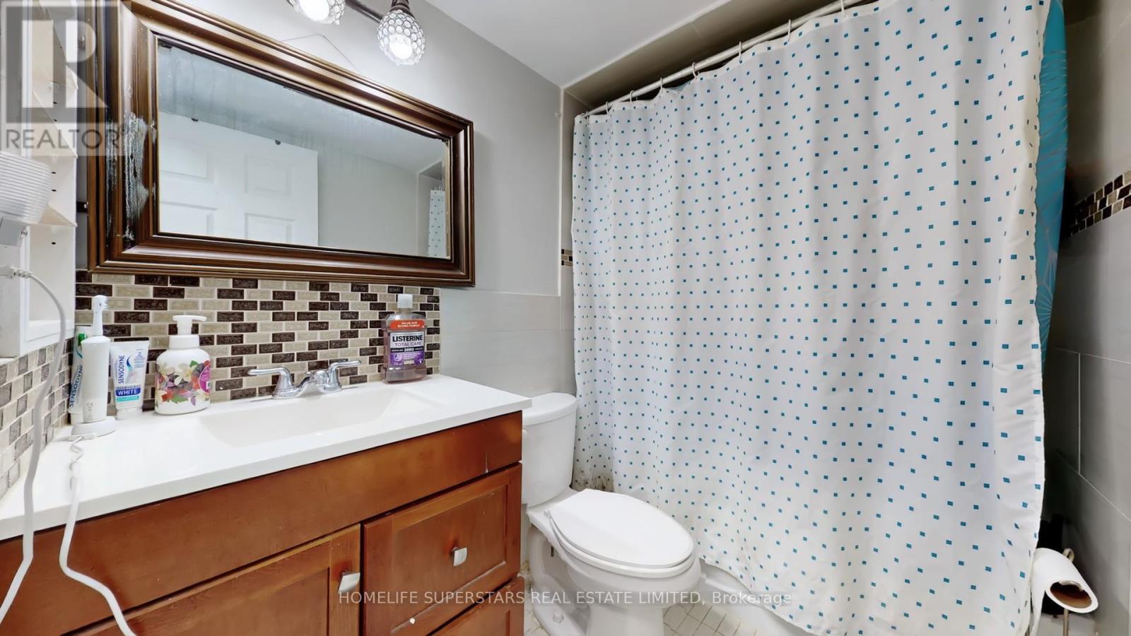 #301 - 26 Hanover Road, Brampton, Ontario  L6S 4T2 - Photo 36 - W13016810