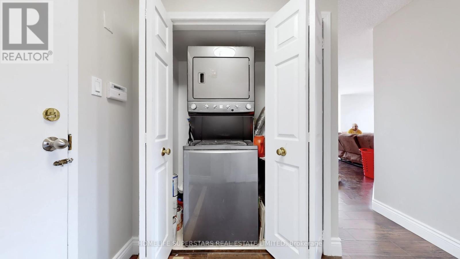 #301 - 26 Hanover Road, Brampton, Ontario  L6S 4T2 - Photo 38 - W13016810