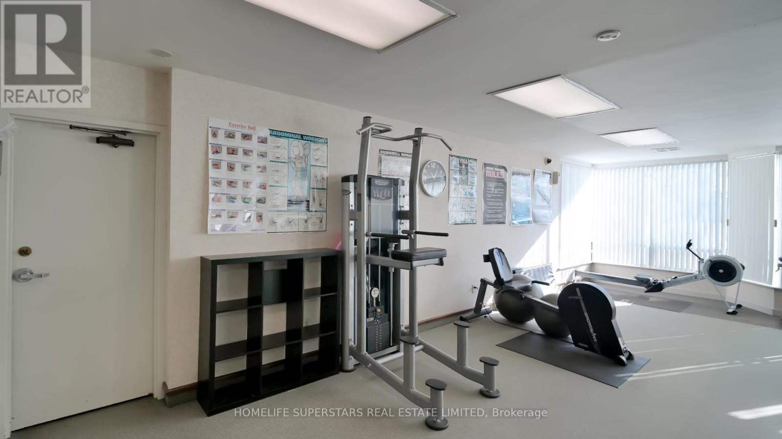 #301 - 26 Hanover Road, Brampton, Ontario  L6S 4T2 - Photo 5 - W13016810