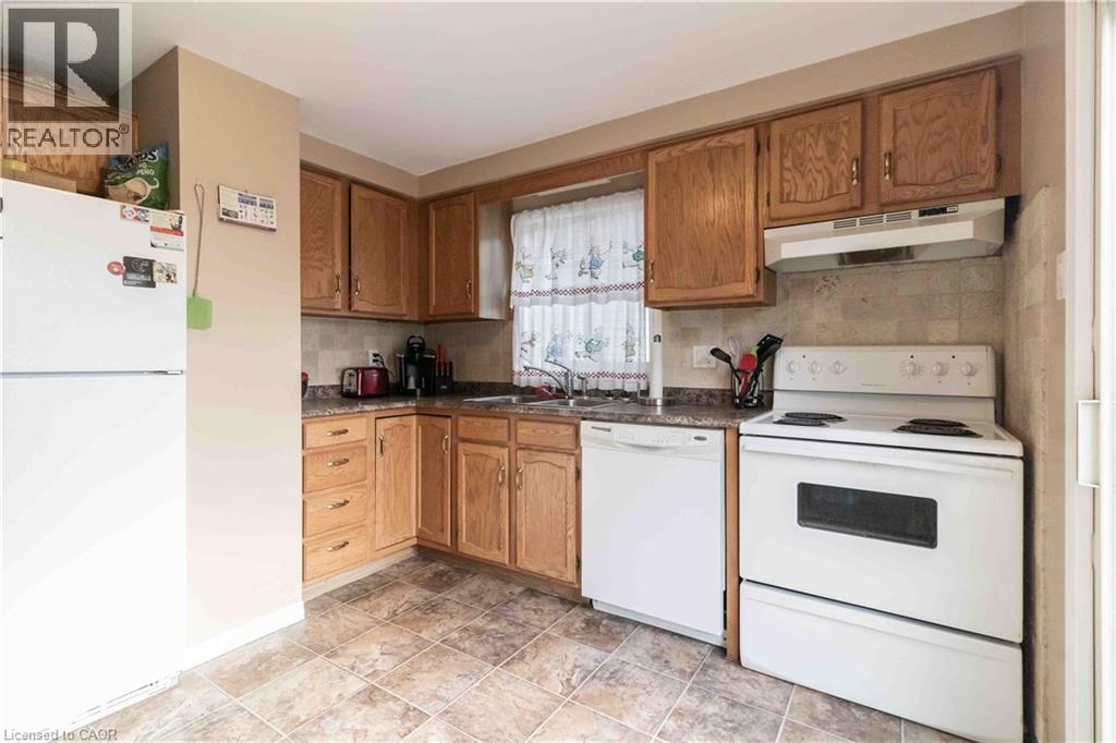 532 Penny Lane, Waterloo, Ontario  N2T 2L2 - Photo 13 - 40821951