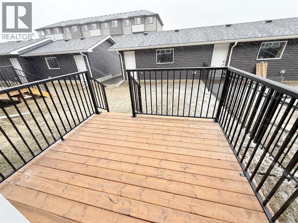 322 Sundown Road, Cochrane, Alberta  T4C 3H2 - Photo 41 - A2193822