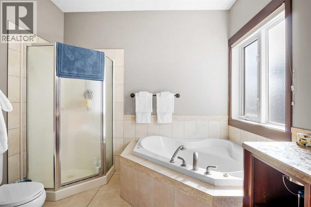 5939 Park Meadows Crescent, Olds, Alberta  T4H 1Y3 - Photo 19 - A2298045