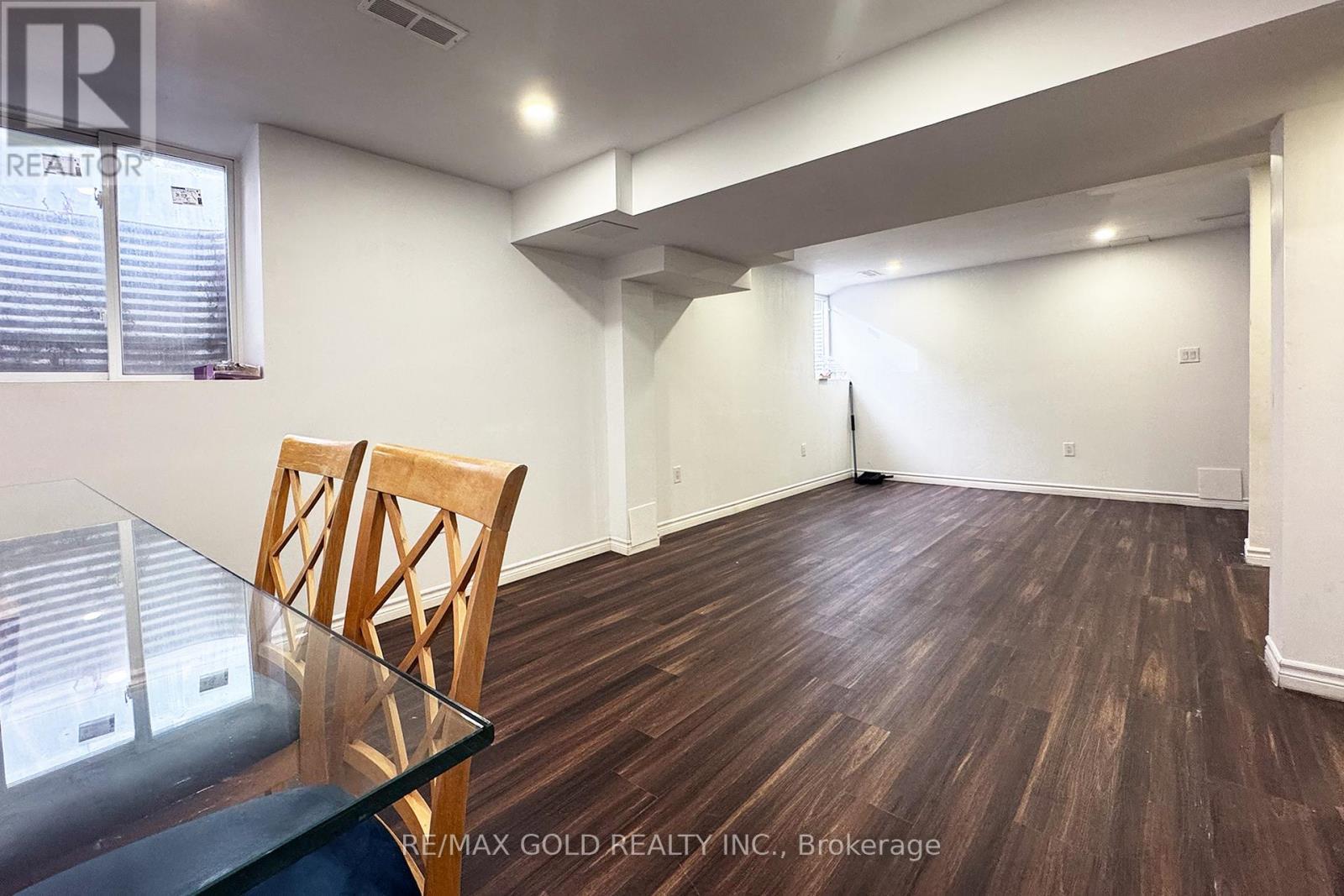 27 Dulverton Drive, Brampton, Ontario  L7A 0P3 - Photo 8 - W13015818