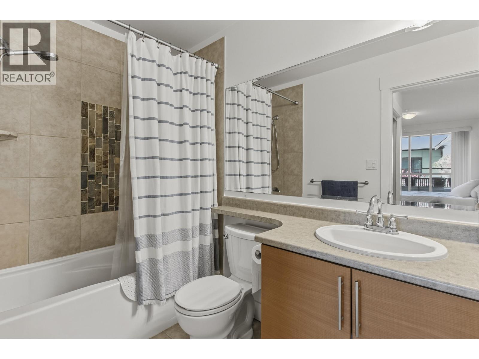 217 1211 Village Green Way, Squamish, British Columbia  V8B 0R7 - Photo 14 - R3113091