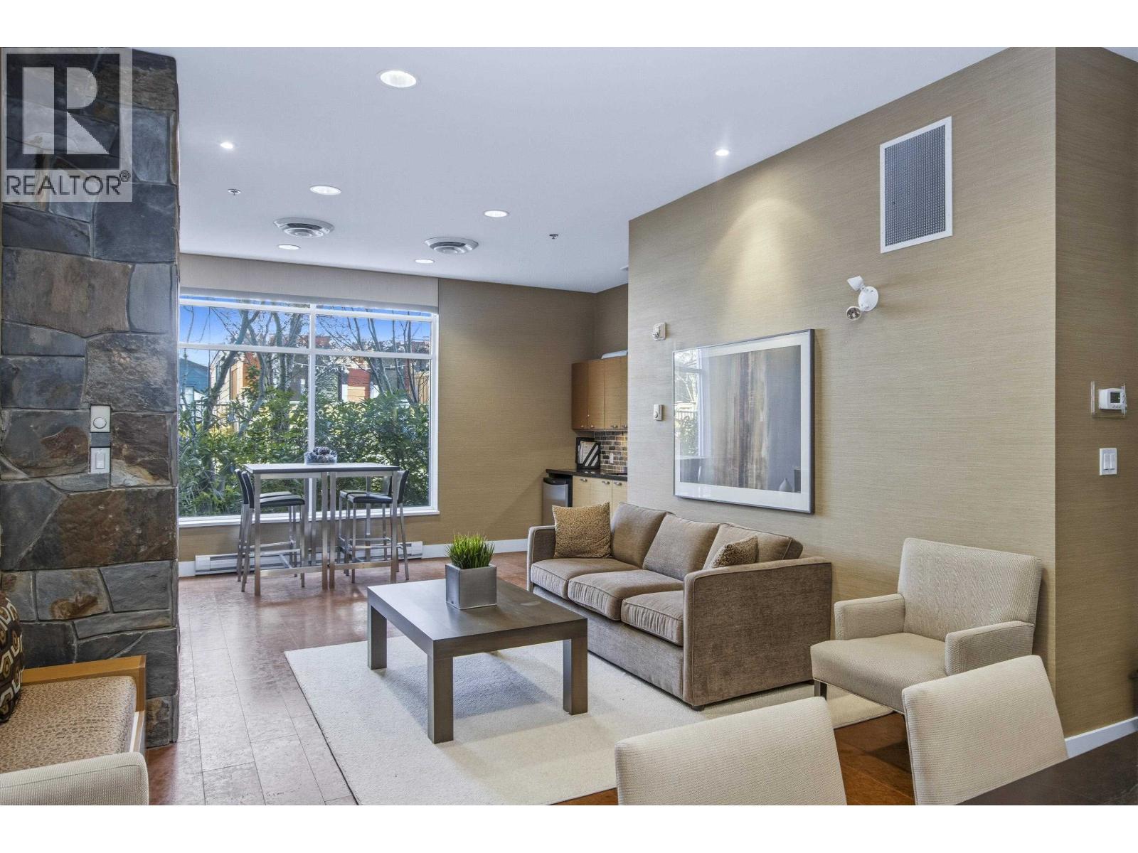 217 1211 Village Green Way, Squamish, British Columbia  V8B 0R7 - Photo 8 - R3113091