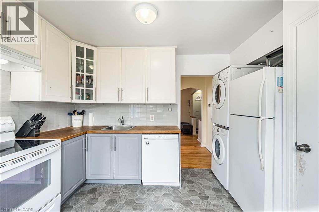 40 N Ellis Crescent N, Waterloo, Ontario  N2J 3N4 - Photo 13 - 40822140