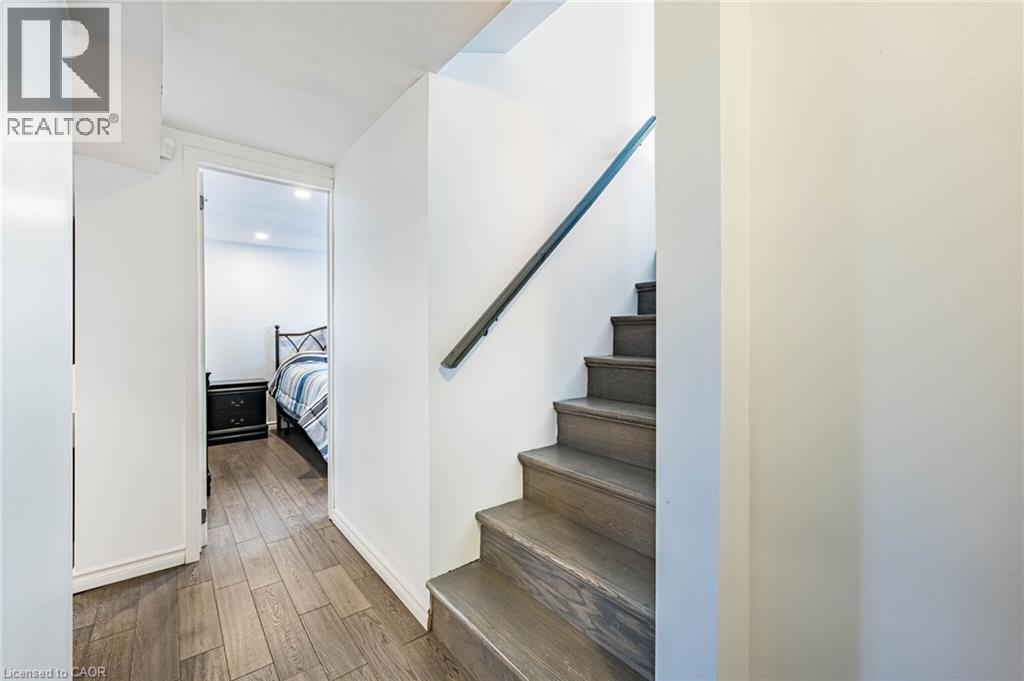 40 N Ellis Crescent N, Waterloo, Ontario  N2J 3N4 - Photo 27 - 40822140