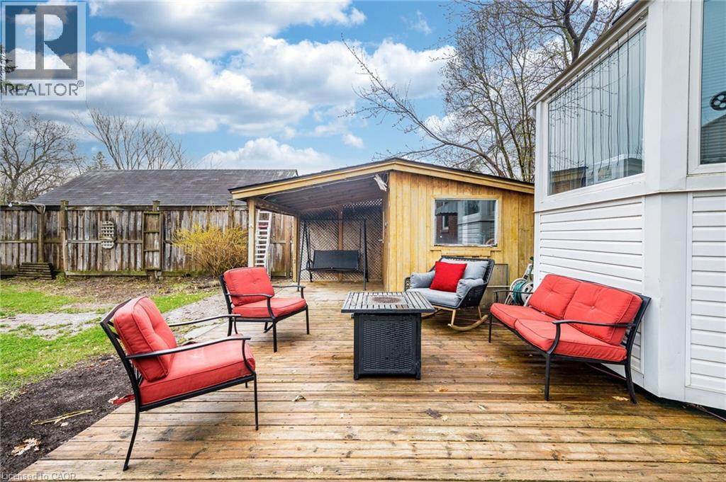 40 N Ellis Crescent N, Waterloo, Ontario  N2J 3N4 - Photo 48 - 40822140