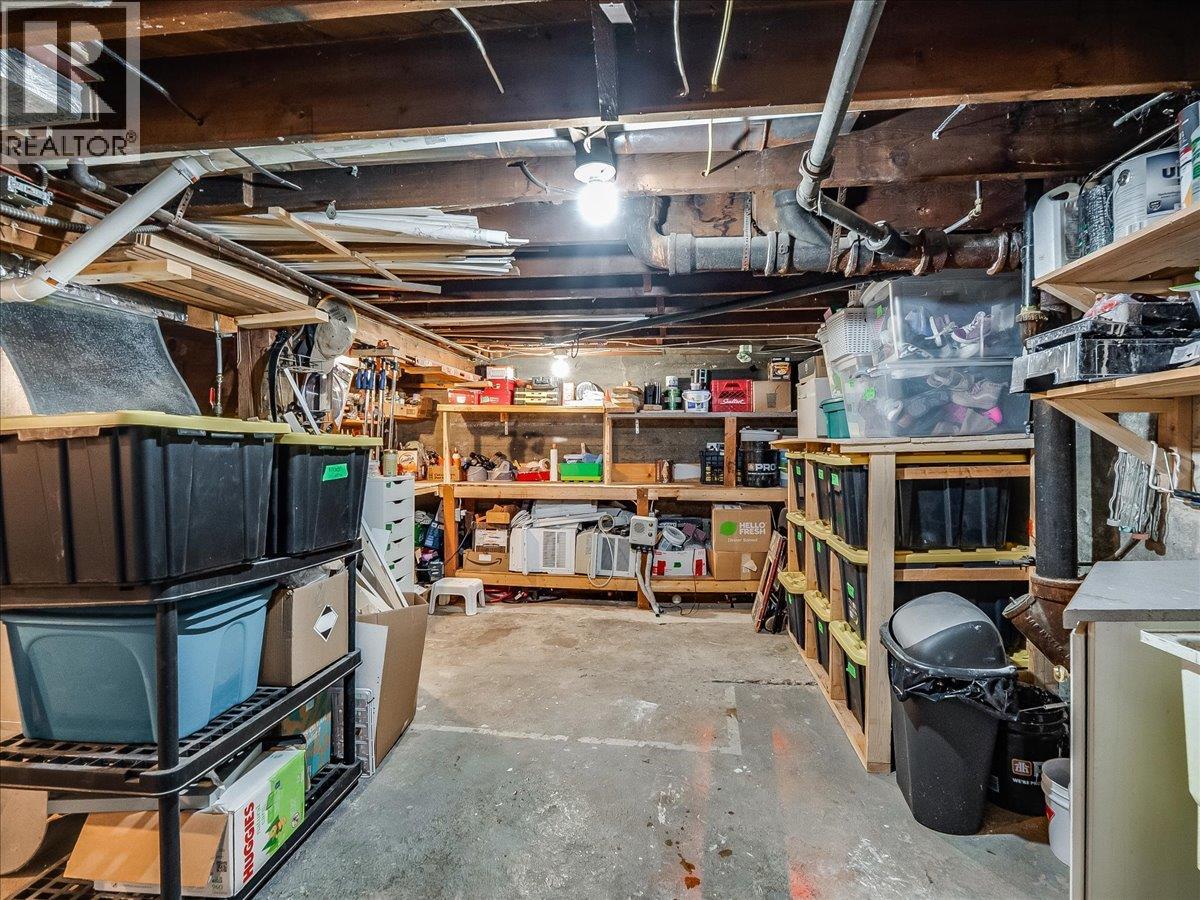 702 6th Street, Castlegar, British Columbia  V1N 2E9 - Photo 48 - 10383681