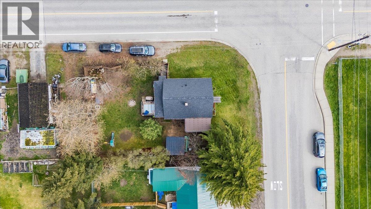 702 6th Street, Castlegar, British Columbia  V1N 2E9 - Photo 61 - 10383681