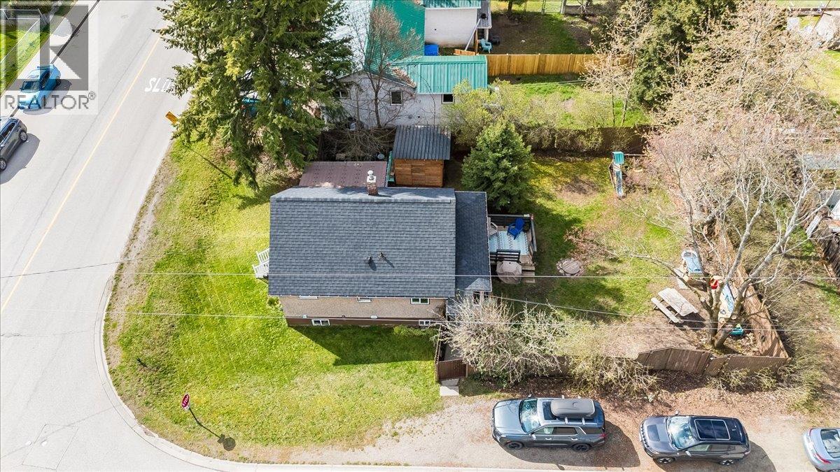 702 6th Street, Castlegar, British Columbia  V1N 2E9 - Photo 71 - 10383681