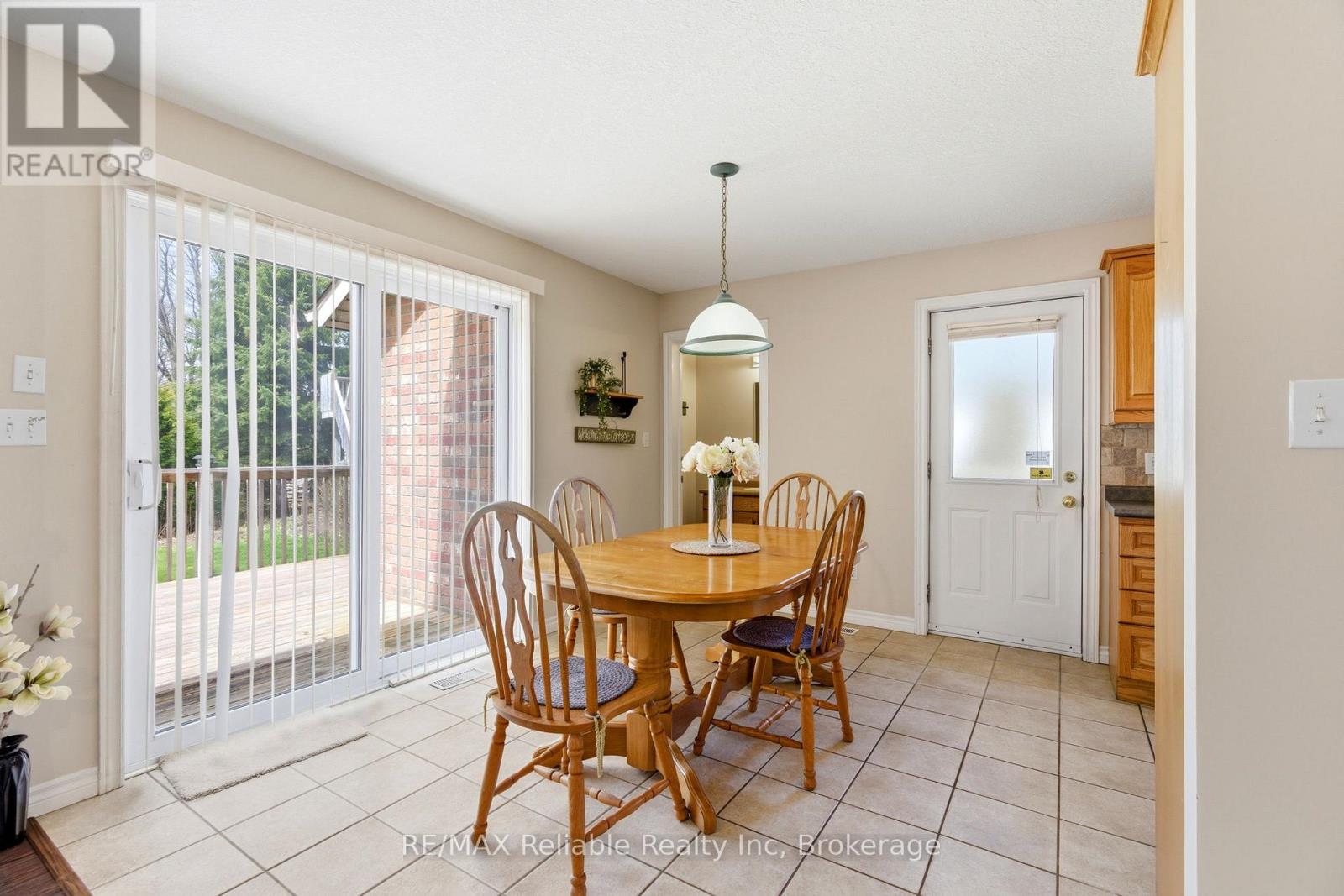 13 Ducharme Crescent, Bluewater, Ontario  N0M 1G0 - Photo 11 - X13016834