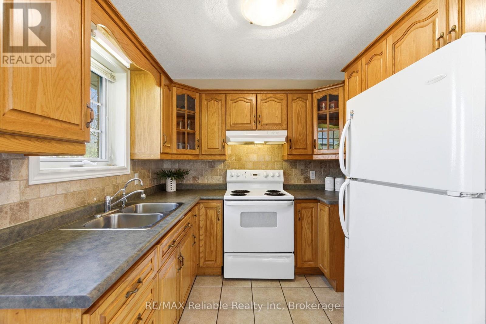 13 Ducharme Crescent, Bluewater, Ontario  N0M 1G0 - Photo 13 - X13016834