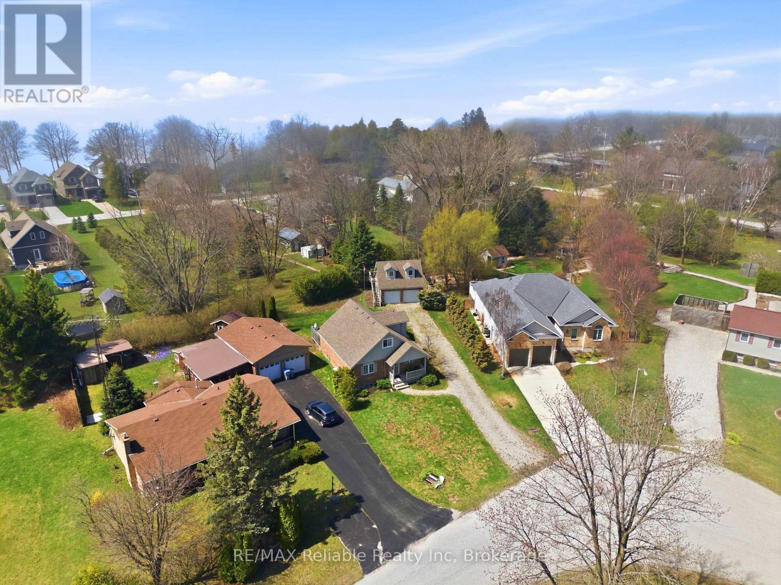 13 Ducharme Crescent, Bluewater, Ontario  N0M 1G0 - Photo 3 - X13016834