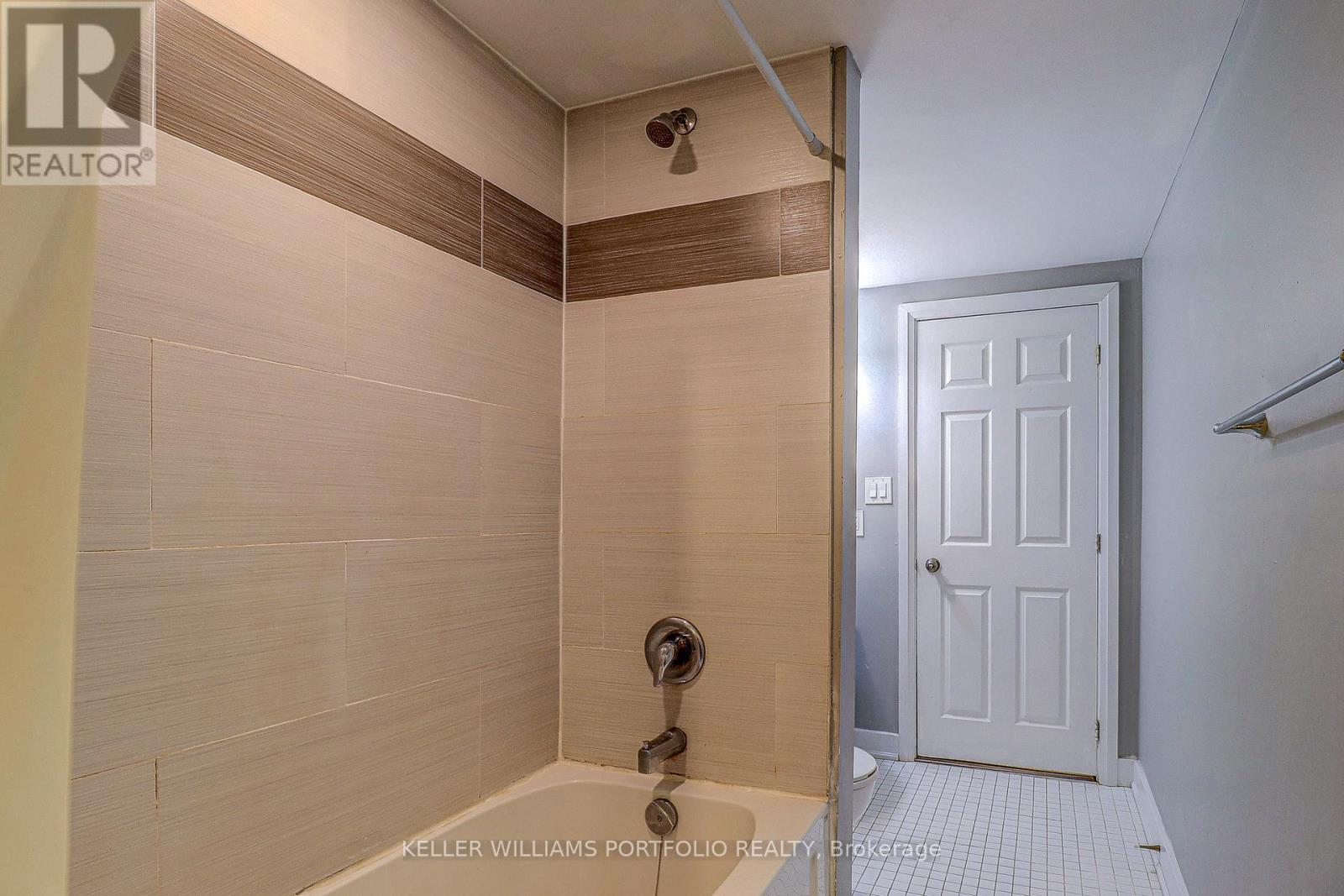 Lower Level - 962 Willowdale Avenue, Oshawa, Ontario  L1H 1W4 - Photo 17 - E13016830