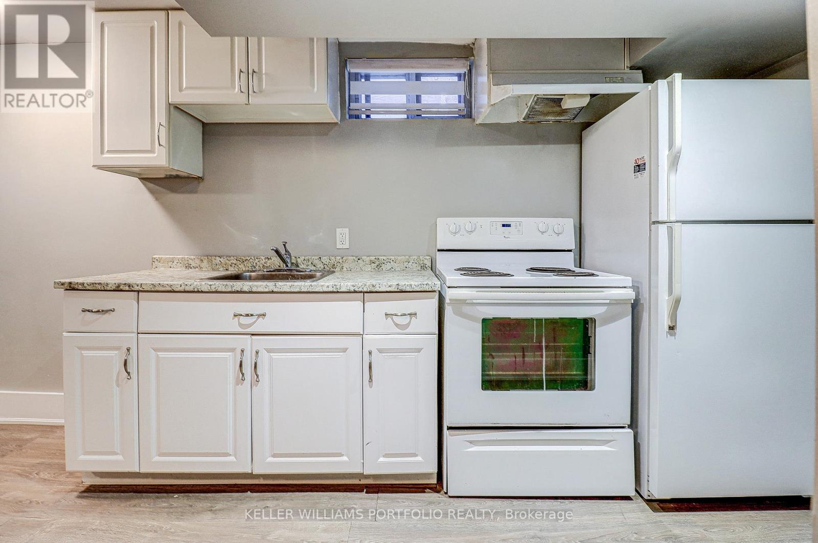 Lower Level - 962 Willowdale Avenue, Oshawa, Ontario  L1H 1W4 - Photo 5 - E13016830