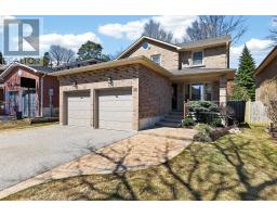 26 MENDYS FOREST, Aurora, Ontario