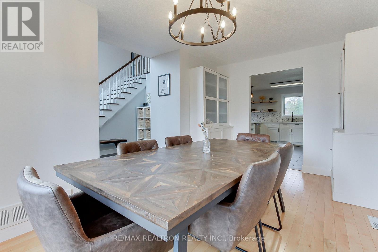 860 Blackwoods Avenue, Innisfil, Ontario  L9S 1S8 - Photo 11 - N13016836