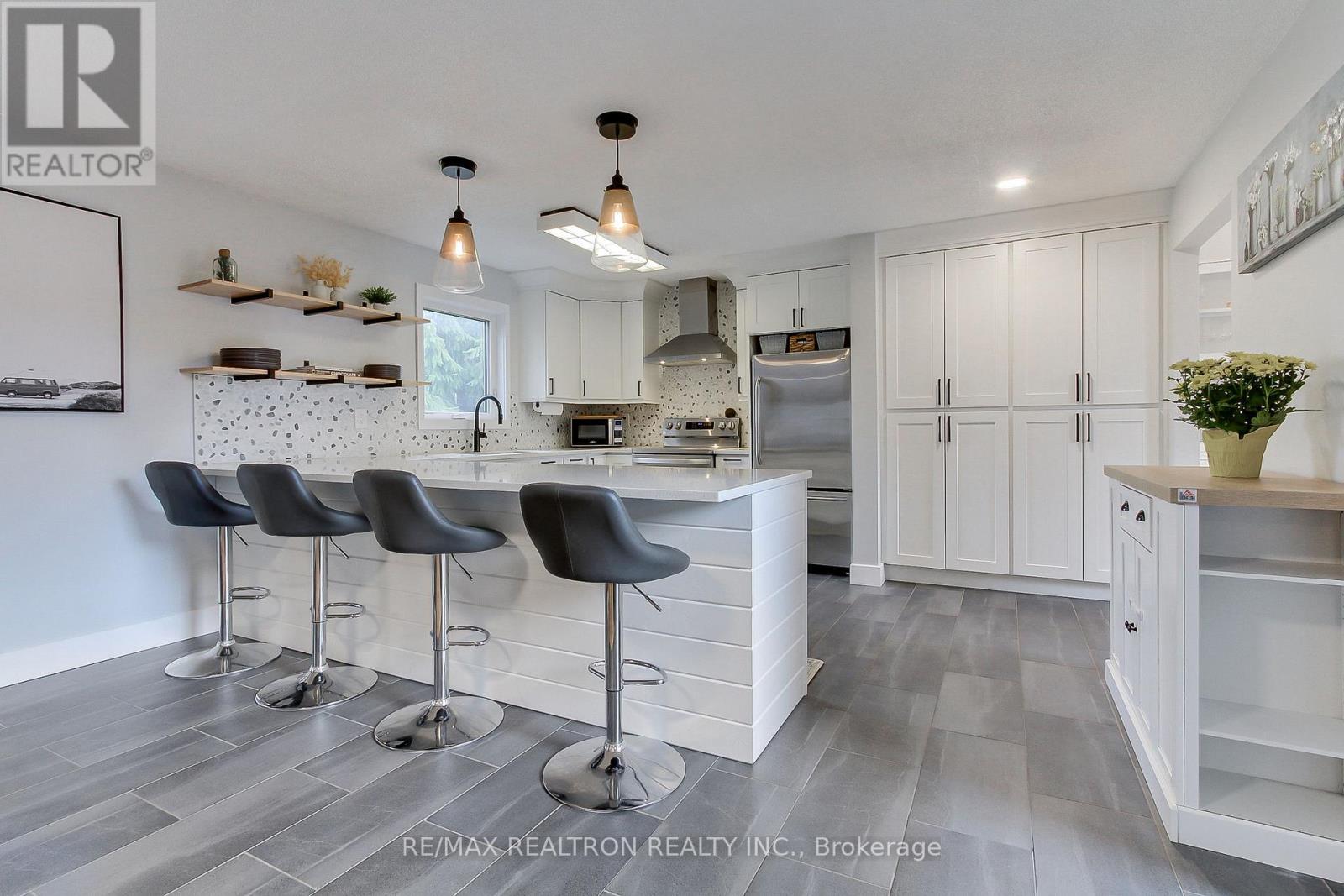 860 Blackwoods Avenue, Innisfil, Ontario  L9S 1S8 - Photo 12 - N13016836